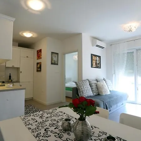 7th Heaven Apartment *